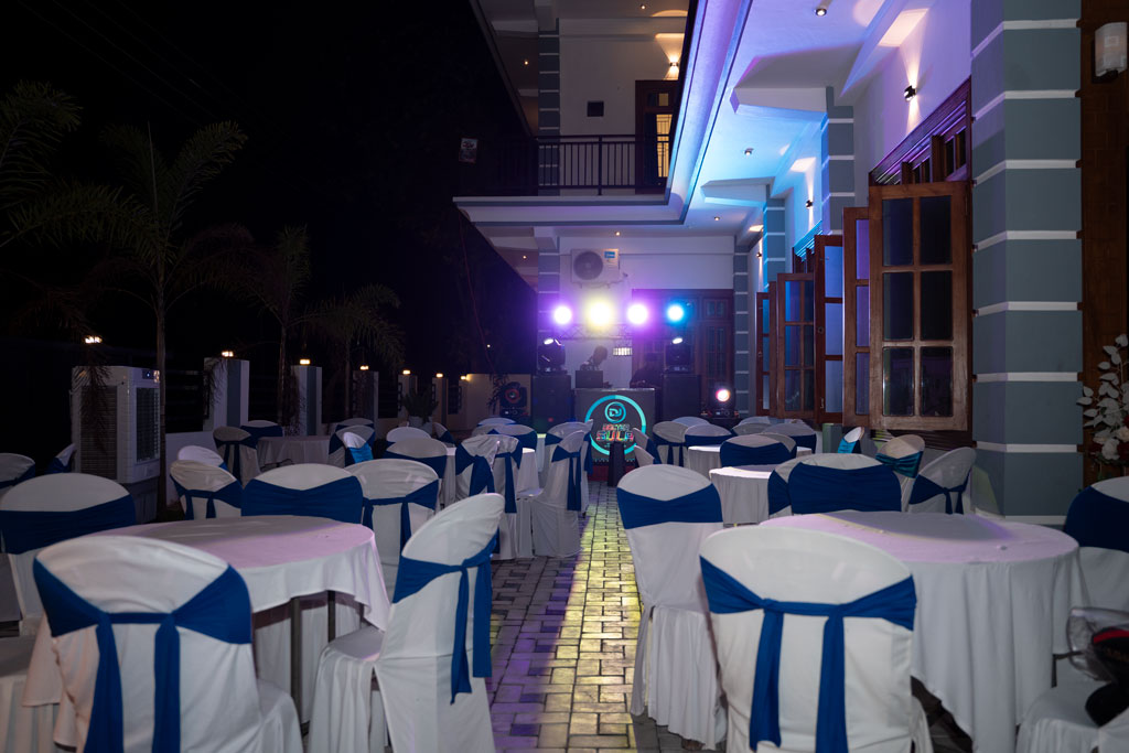 Dining at Ramiy Resort